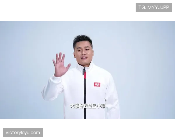 吕小军家里冰箱塞满蛋白粉，邻居以为开健身房